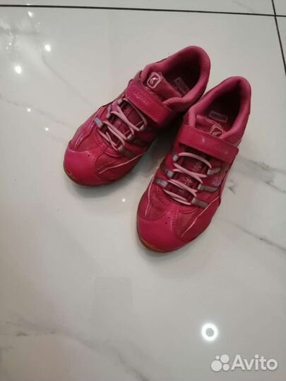 Обувь для девочки 25р