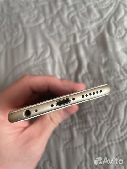 iPhone 6 16 gb A1586