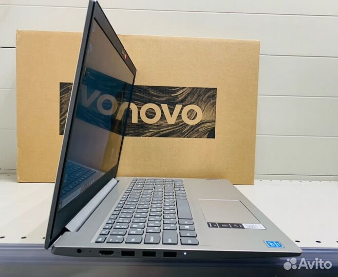 Новый мощный ноутбук/4 ядра /8DDR4