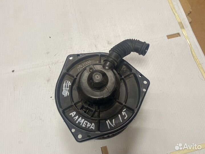 Моторчик печки Nissan Almera N15