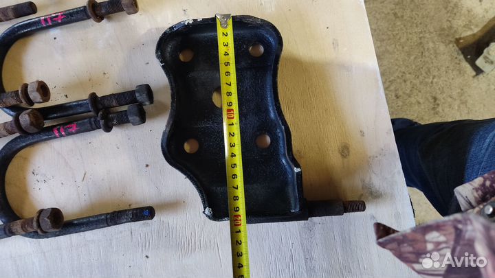 Стремянка рессоры Nissan Vanette Mazda Bongo