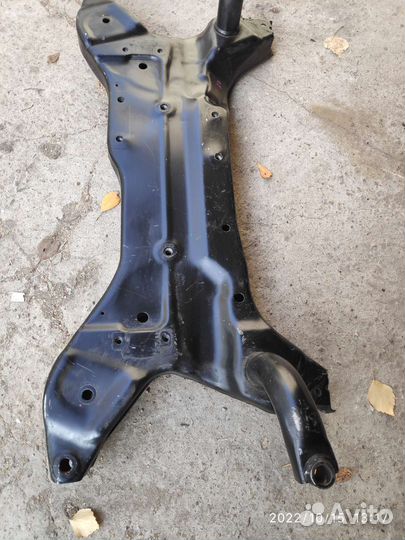 Подрамник Mitsubishi outlander xl оригинал