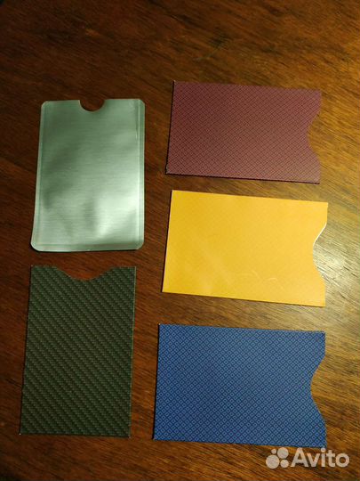 Защитные чехлы для банковских карт