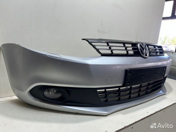 Бампер передний Volkswagen Jetta 6 2011-2015