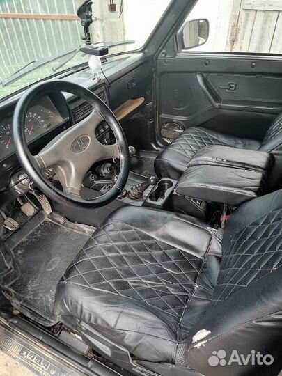 LADA 4x4 (Нива) 1.7 МТ, 2016, 200 000 км