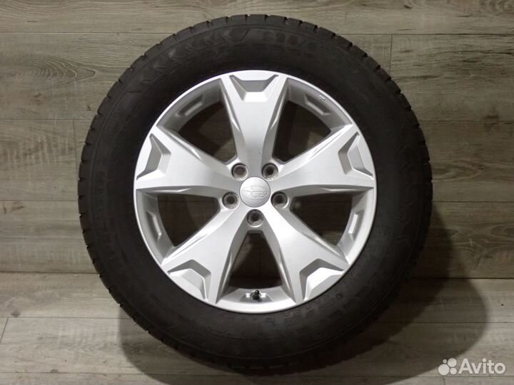 Комплект оригинальных колес Subaru Forester R17
