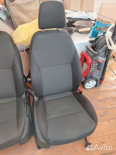 Передние сидения от шкоды октавия а 7
