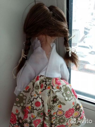 Миниатюрная фарфоровая куколка Снегурочка