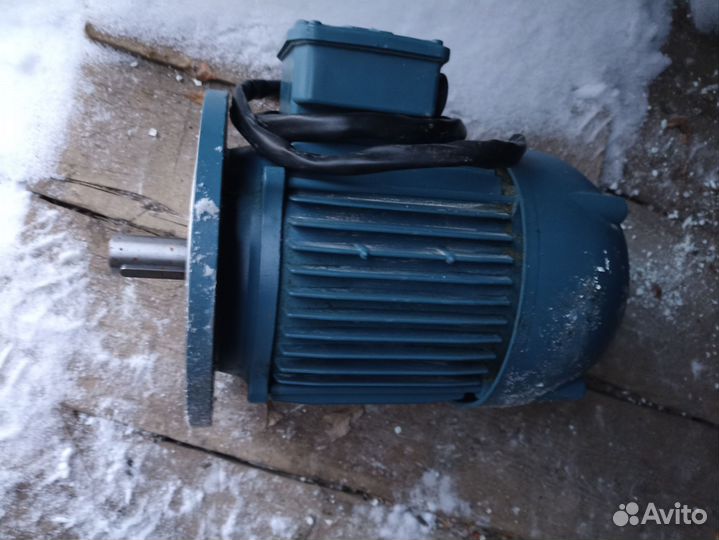 Электродвигатель 220в