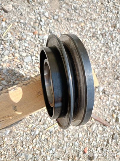 Шкиф компрессора с подшибником. Нексия, ланос