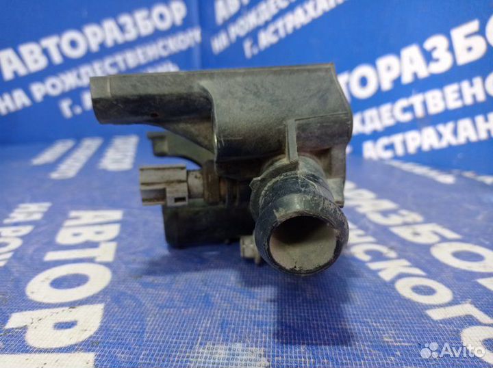 Фланец системы охлаждения Ford Focus 3 седан iqda