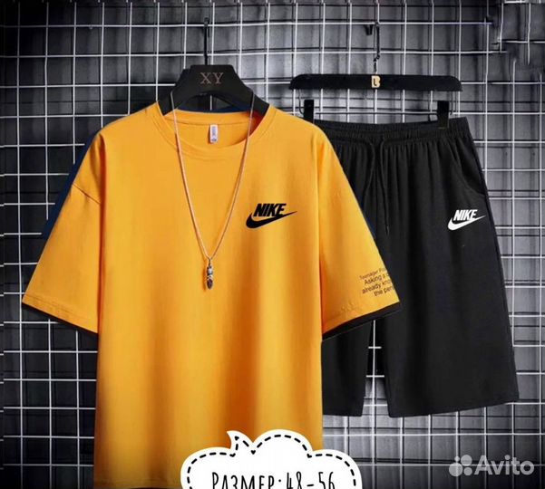 Спортивный костюм мужской с шортами Nike