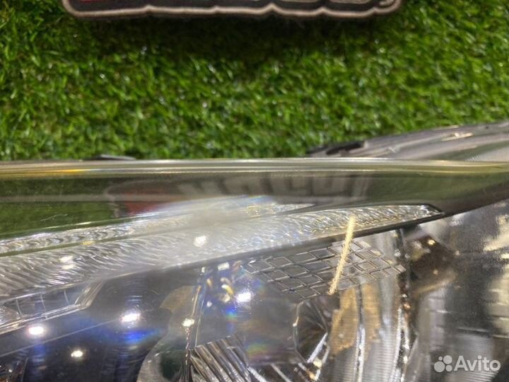 Фара передняя правая Subaru Impreza GP3