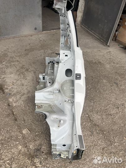 Четверть задняя левая с форточкой BMW X3 E83