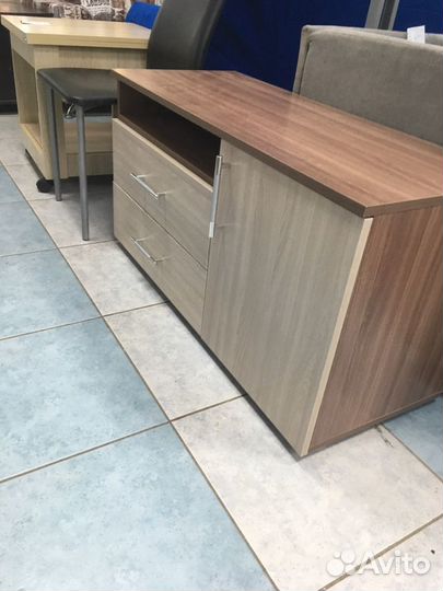 Тумба под телевизор