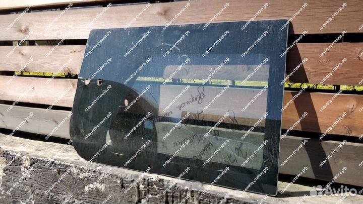 Стекло для гусеничного экскаватора