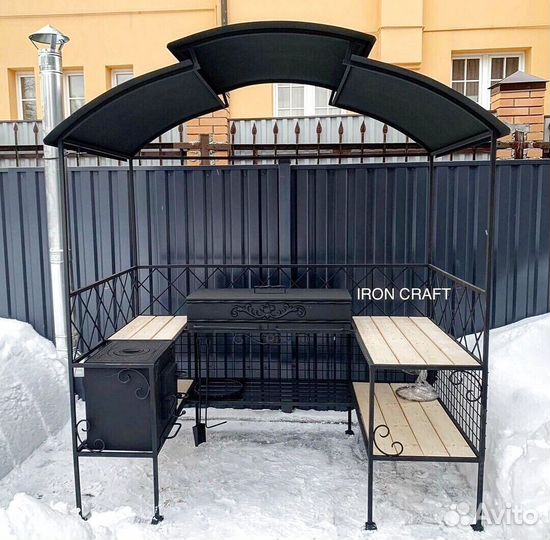 Беседка с мангалом