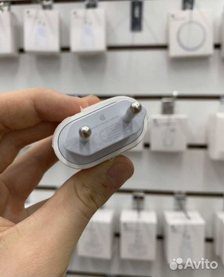 Блок адаптер 20W на iPhone быстрая зарядка Apple