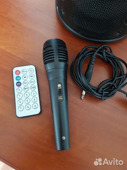 Музыкальный центр 