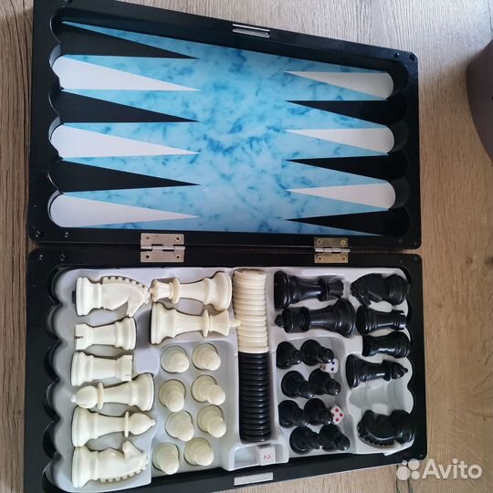 Шахматы нарды шашки 3 в 1