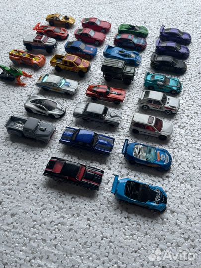 Hot wheels машинки