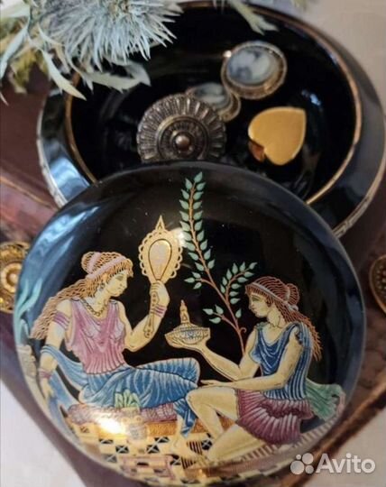 Шкатулка ручная роспись 24 каратное золото