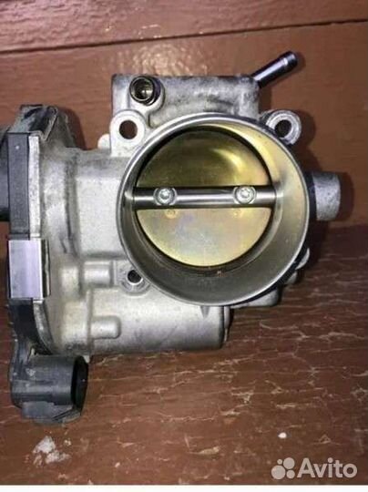 Дроссельная заслонка