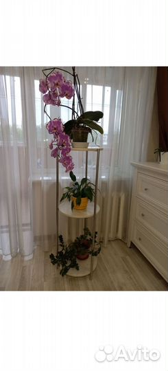 Подставка для цветов напольная