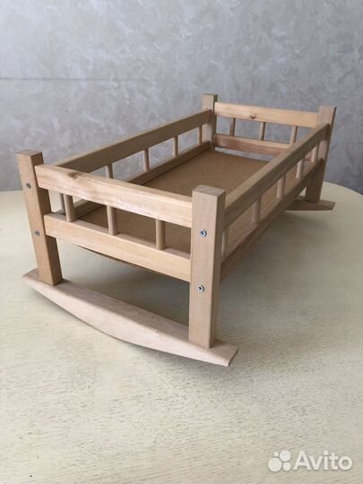 Кроватка кукольная