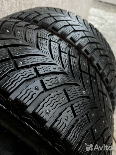 Michelin X-Ice North 4 235/45 R18