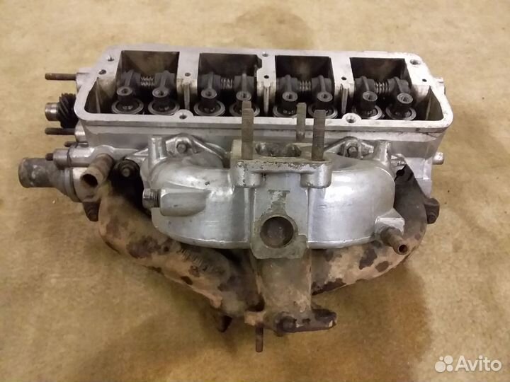 Головка двигателя