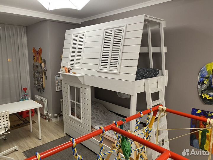 Двухъярусная кровать домик мечты