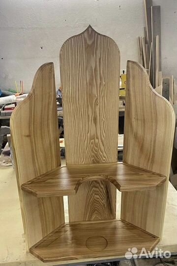 Угловой иконостас