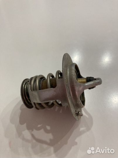 Термостат Toyota Camry 40