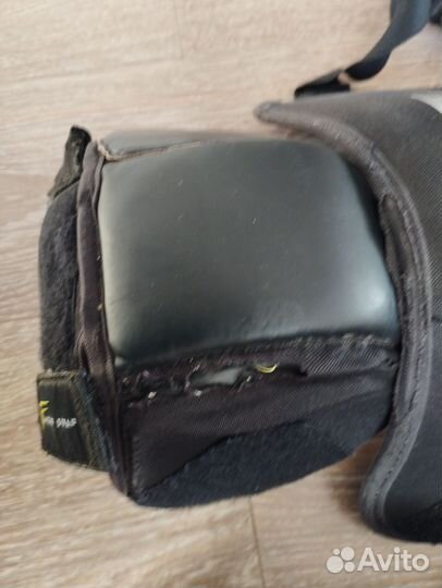 Вратарские наколенники sr