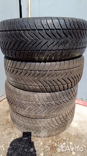 Goodyear Eagle Ultra Grip GW-3 235/60 R16