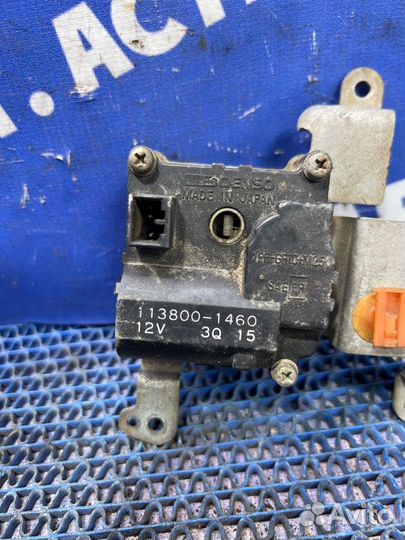 Моторчик заслонок отопителя Honda Cr-V 1