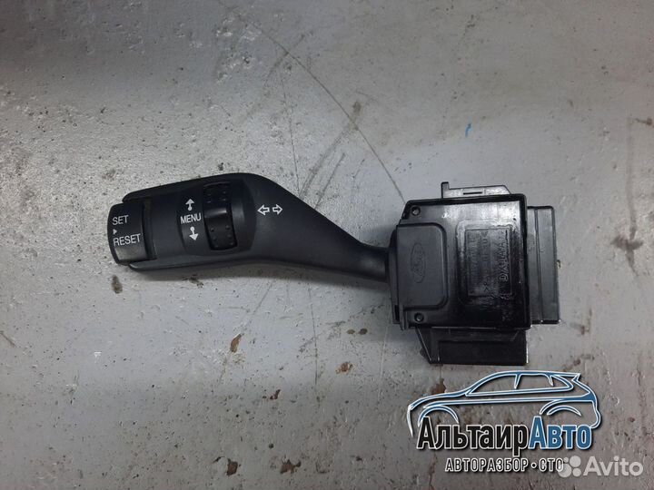 Подрулевой переключатель поворотов Ford Focus 2