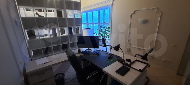 Рабочие места с юридическим адресом в Офисе 50 м²