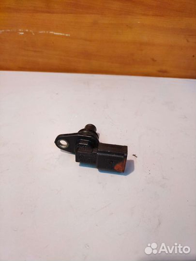 Датчик положения распредвала VAG BBY