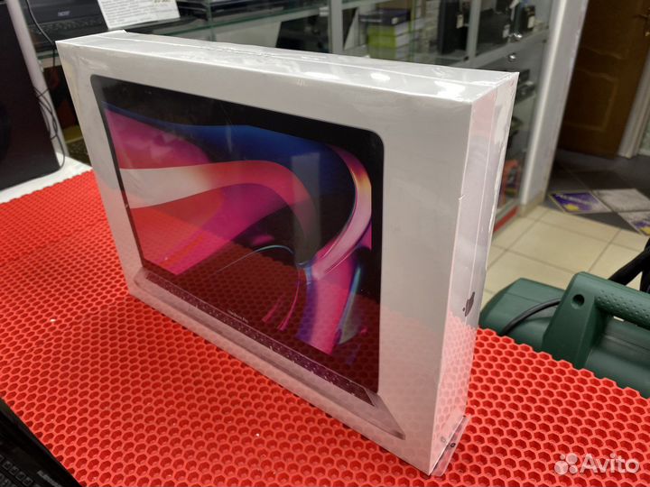 Ноутбук Apple MacBook Pro 13 (M2,Ram 8,ssd256)