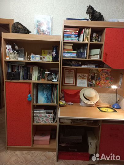 Школьный уголок