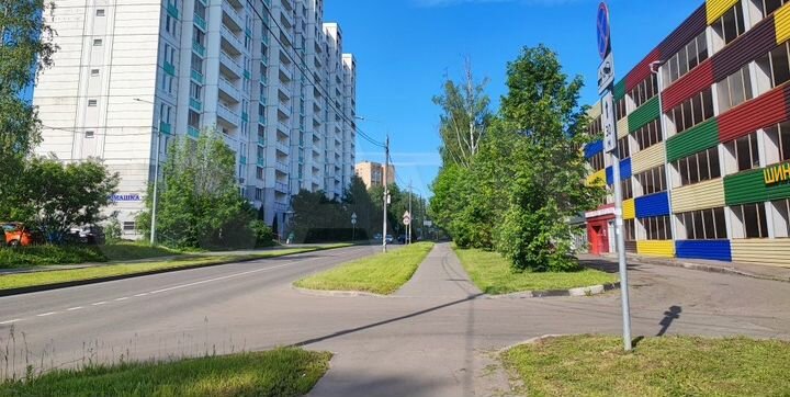 Машиноместо, 18 м²