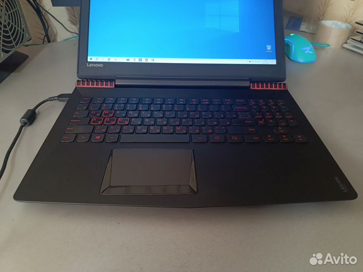 Lenovo-15.6 ipsFhd i5-7300 Gtx1050, 8Ddr4 ssd+hdd