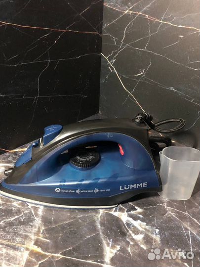 Утюг lumme