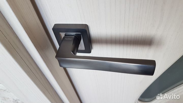 Современная межкомнатная дверь (Все включено)