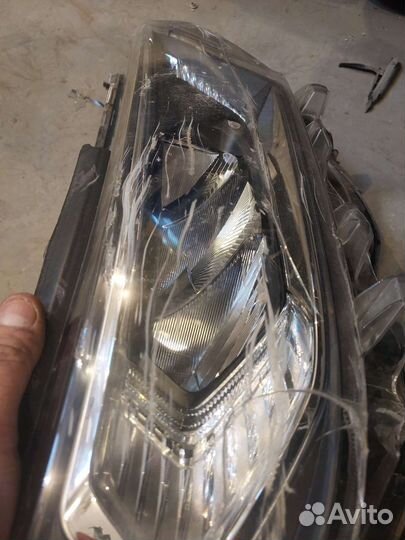 Tayota Rav 4 фара правая 2021