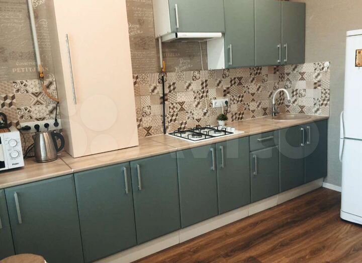 2-к. квартира, 54 м², 3/3 эт.