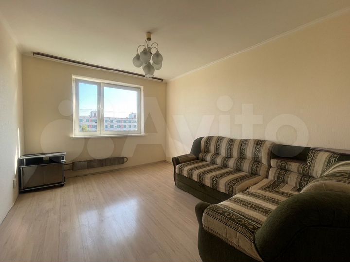 2-к. квартира, 54 м², 8/16 эт.