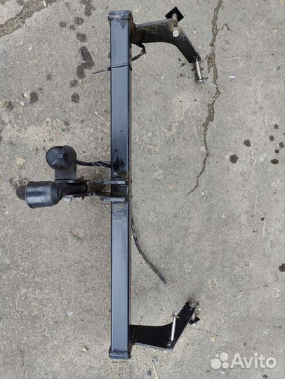 Фаркоп на Рено дастер Ниссан Террано